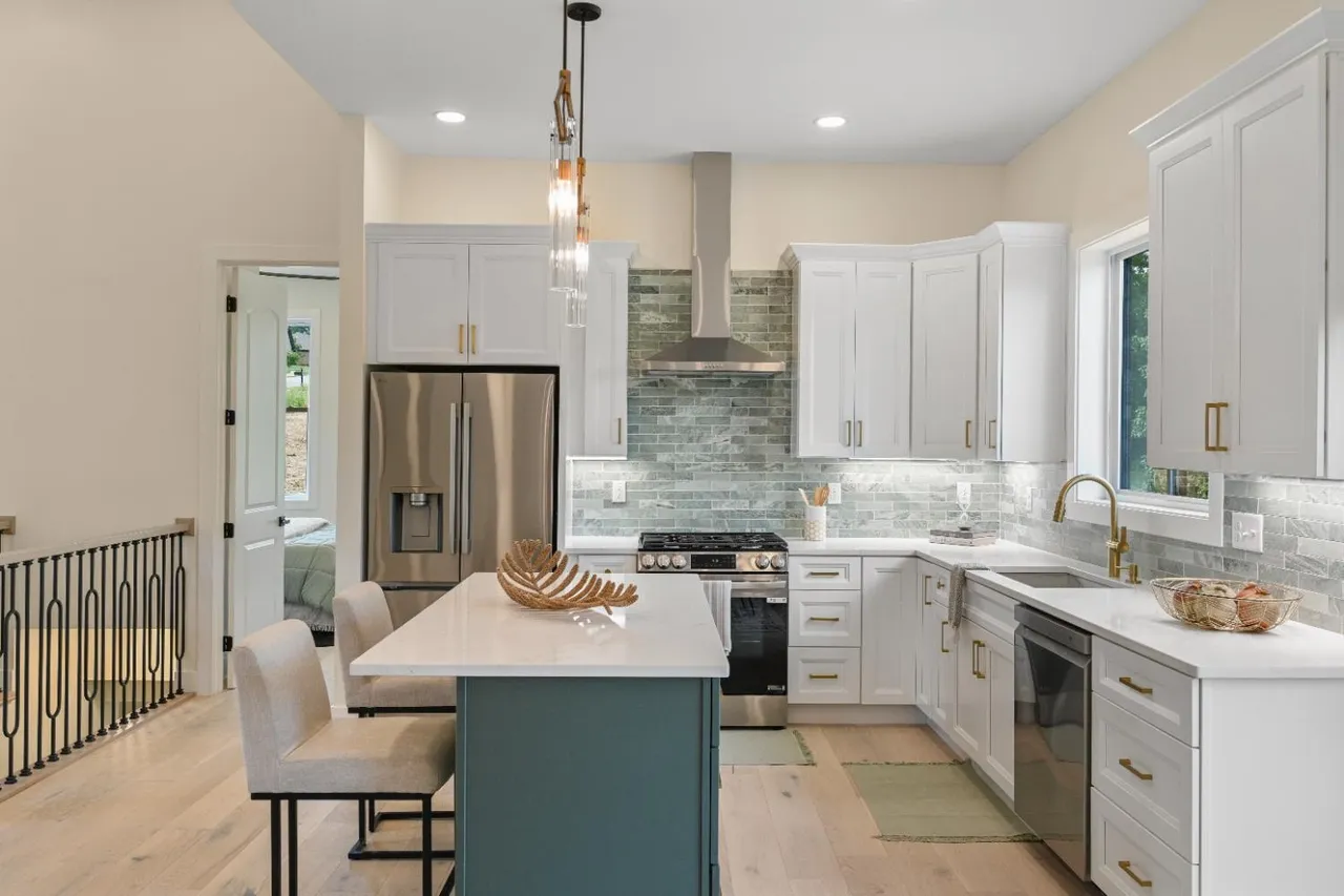 20904 Augusta Drive custom home — photo 11