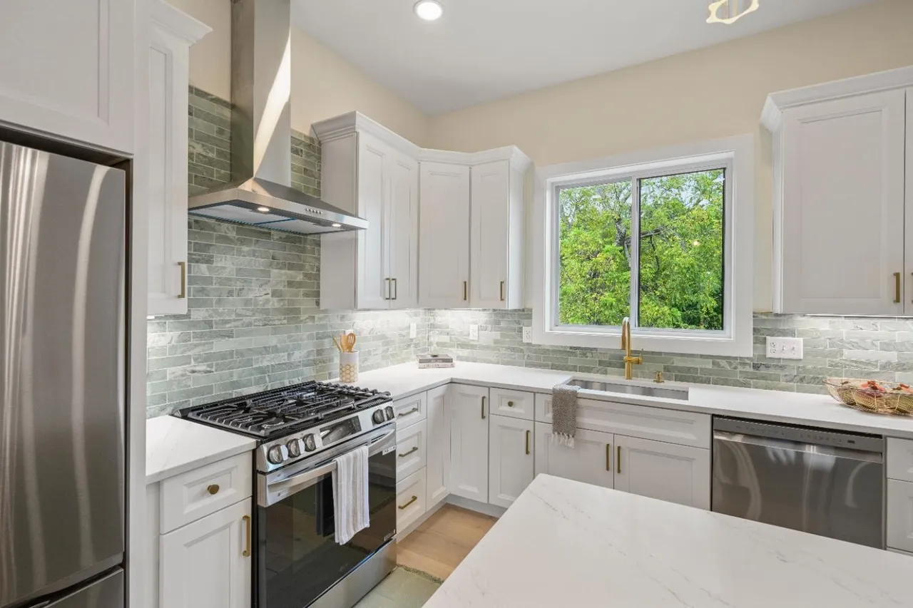 20904 Augusta Drive custom home — photo 13