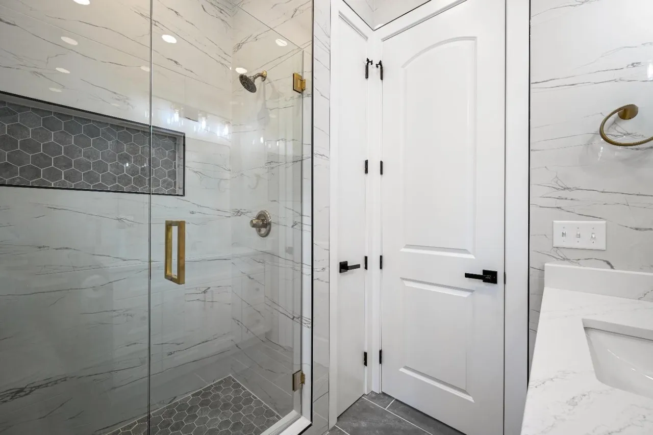 20904 Augusta Drive custom home — photo 20