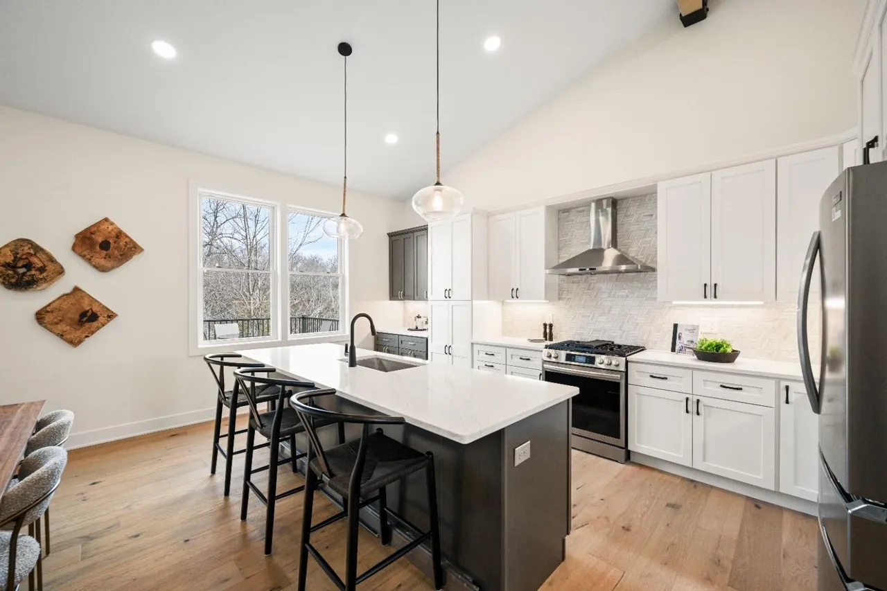 20950 Augusta Drive custom home — photo 10
