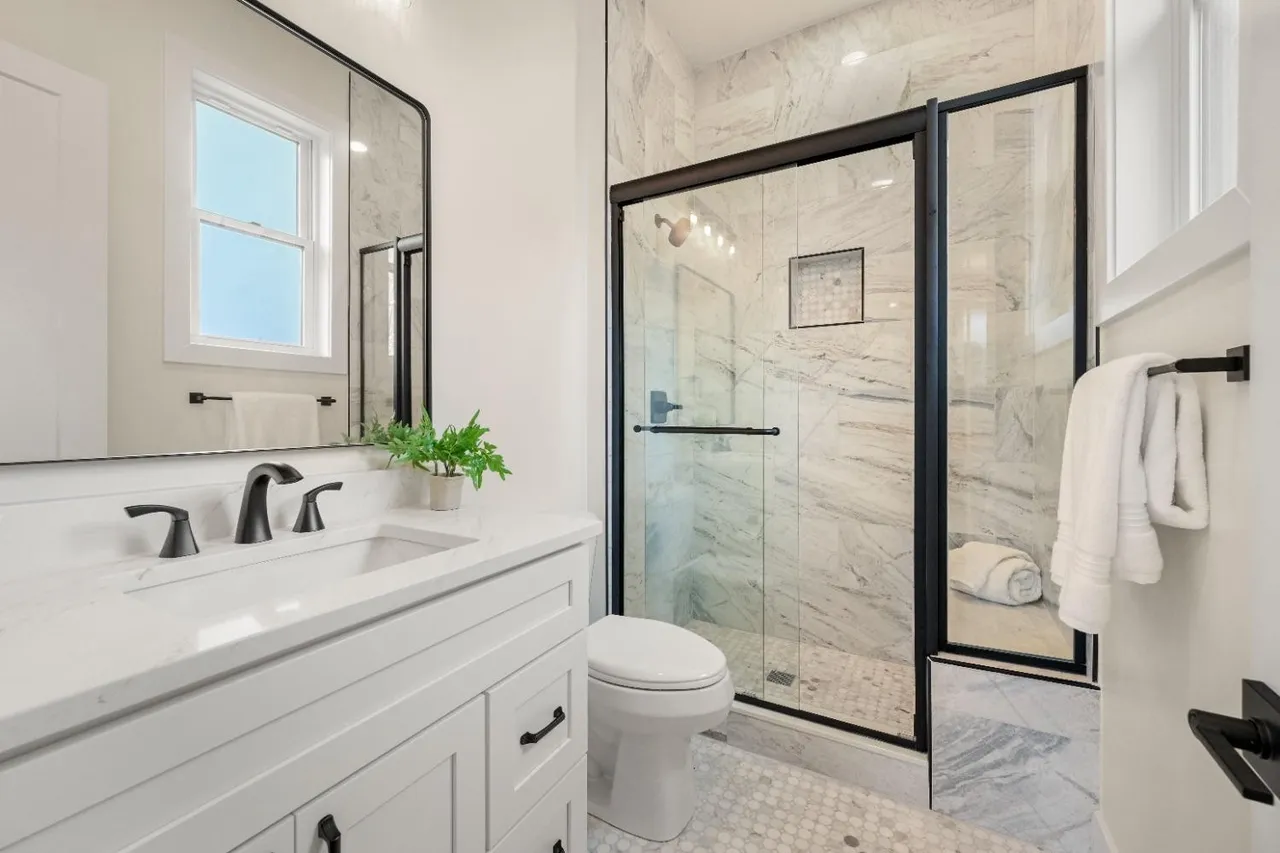 20950 Augusta Drive custom home — photo 15