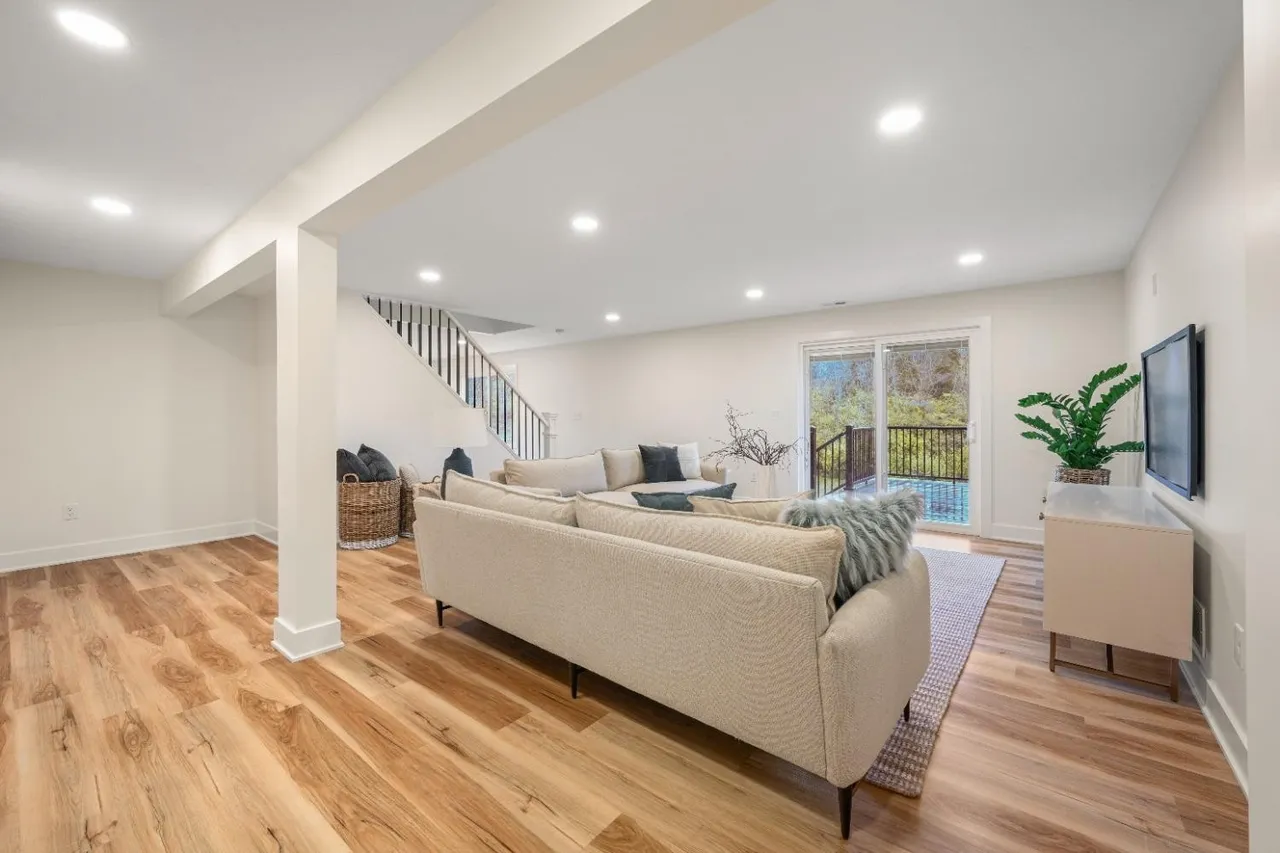 20950 Augusta Drive custom home — photo 22