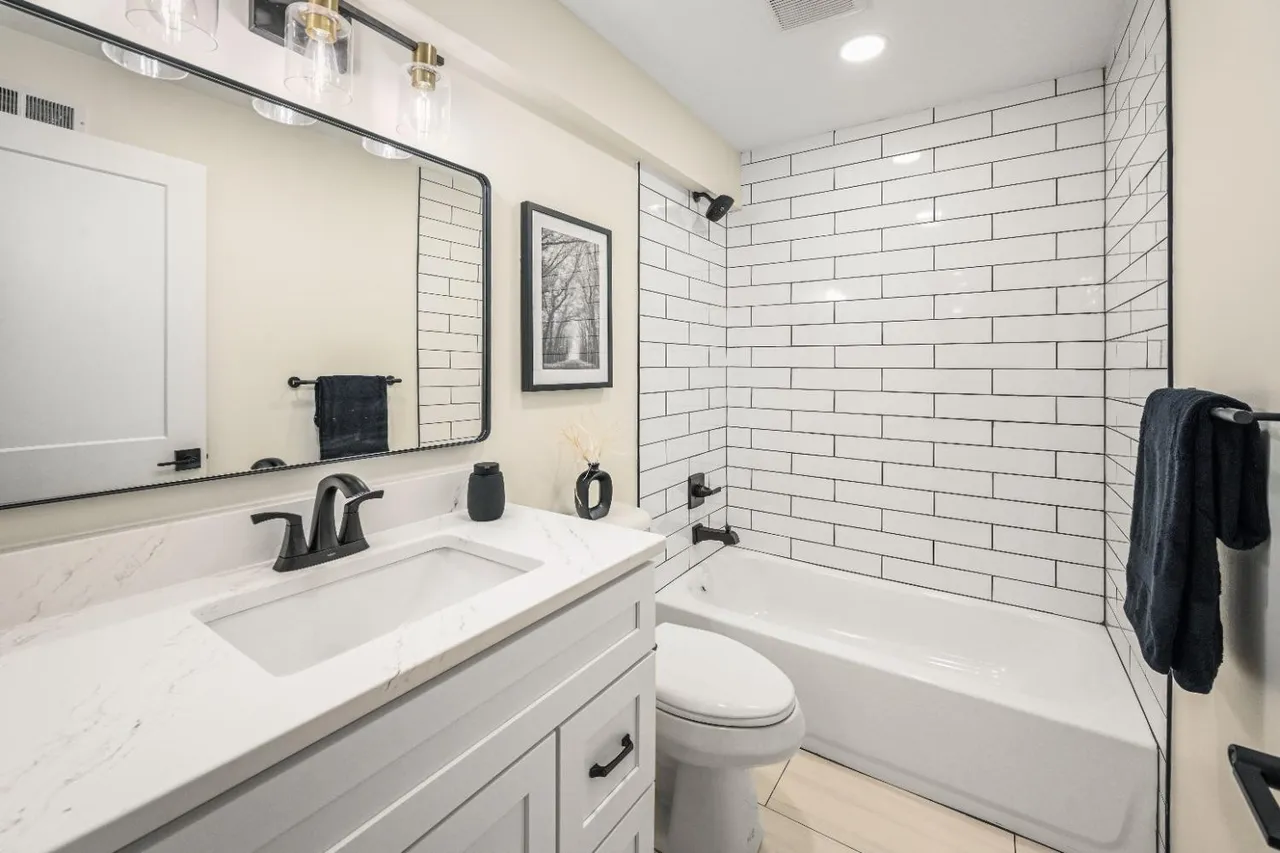 20950 Augusta Drive custom home — photo 27
