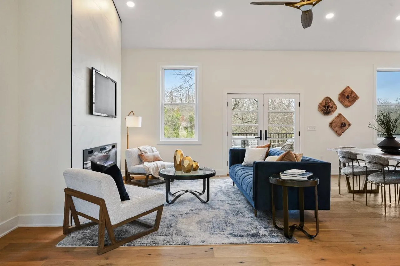20950 Augusta Drive custom home — photo 5